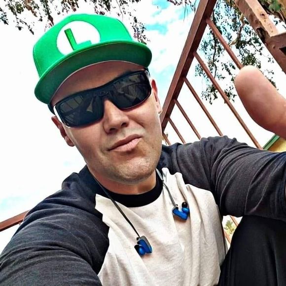 Meet your Posher, Federico freddie - Picture 1 of 1